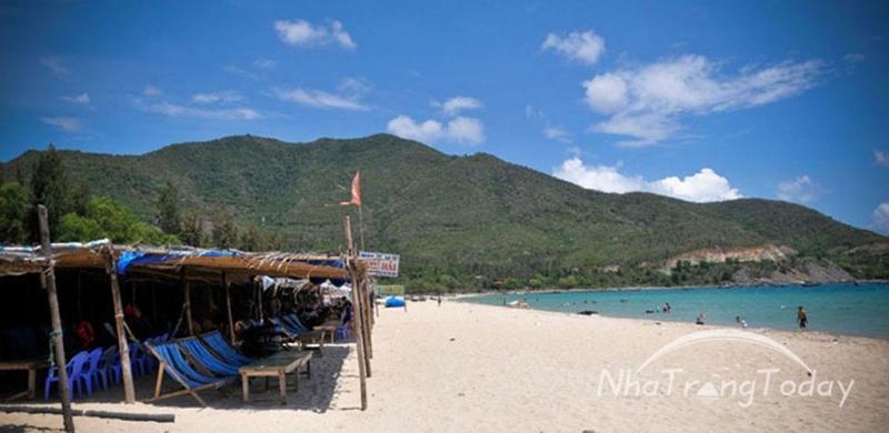 Top 10 Bãi Biển Nha Trang Đẹp Nhất Không Thể Bỏ Qua