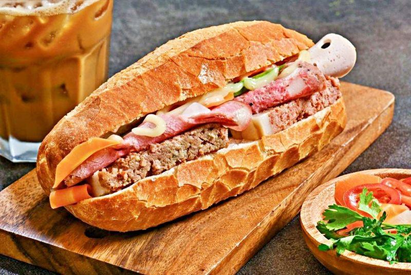 Top 10 Địa Chỉ Bánh Mì Que Ngon Nhất Đà Nẵng Không Thể Bỏ Qua