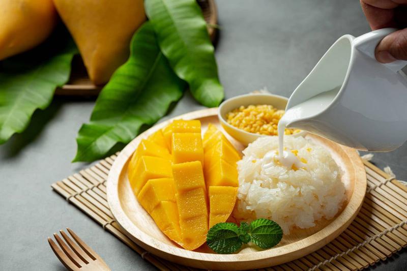 Top 10 Món Ăn Vặt Thái Lan Khó Cưỡng