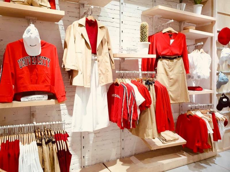Top 9 Shop Váy Đầm Nữ Tính Đẹp Nhất TP.HCM - Địa Chỉ Mua Sắm Uy Tín