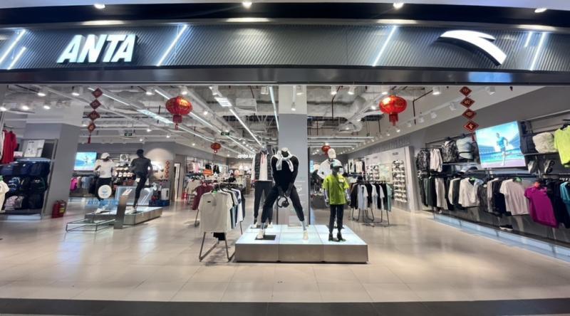 Top 10 Cửa Hàng Bán Quần Áo Thể Thao Chất Lượng Nhất Hà Nội – Địa Chỉ Uy Tín Cho Tín Đồ Thể Thao