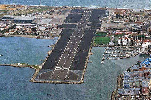 Top 10 Sân Bay Nguy Hiểm Nhất Thế Giới - Khám Phá Ngay